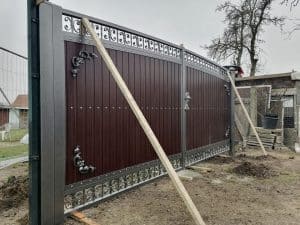 Ästhetische und funktionale Tore von Zaki Zäune