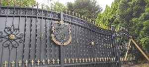 Exquisite Torlösungen bei Zaki Zäune