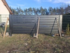 Aluminiumzäune und Tore aus einer Hand